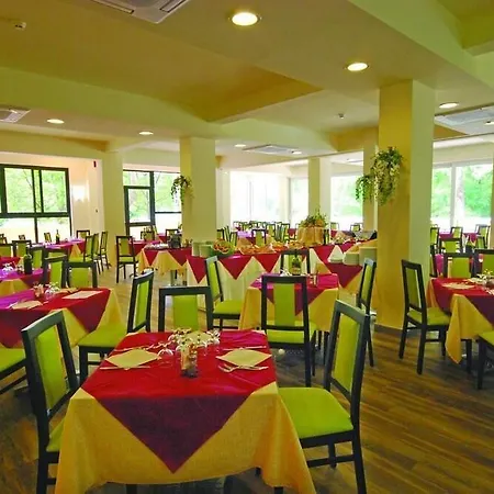 Union Park Hotel Al Mare Con Piscina - Parcheggio - Spiaggia - A Mh Collection Hotels Riccione