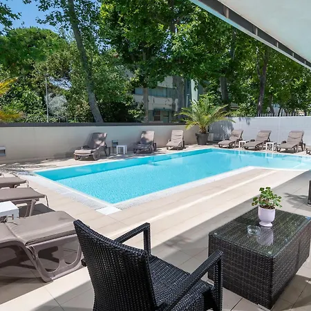 Union Park Al Mare Con Piscina - Parcheggio - - A Mh Collection Riccione