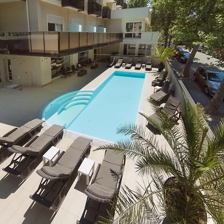 Union Park Al Mare Con Piscina - Parcheggio - - A Mh Collection Hotel Riccione