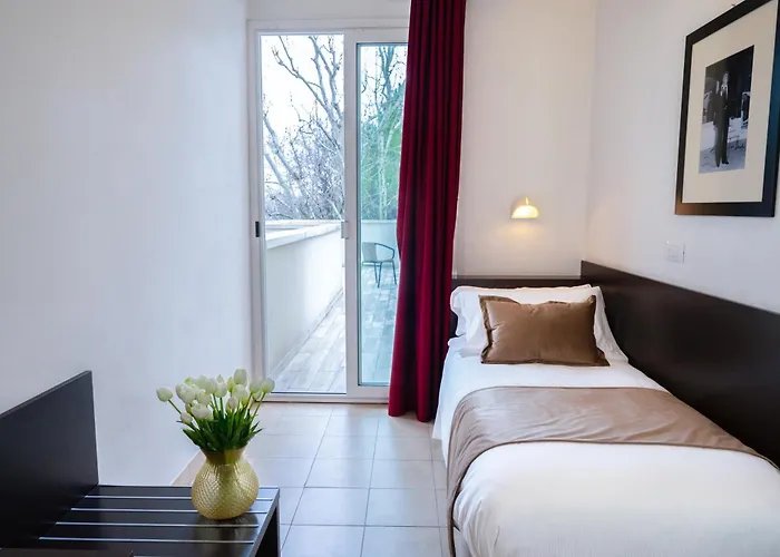 Union Park Al Mare Con Piscina - Parcheggio - - A Mh Collection 3* ריצ'יונה