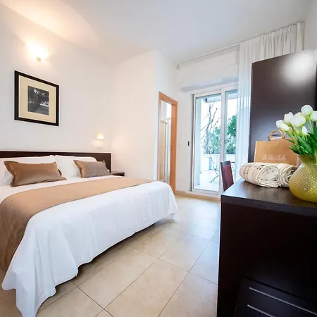 Hotel Union Park Al Mare Con Piscina - Parcheggio - - A Mh Collection Riccione