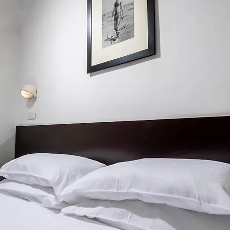 Union Park Al Mare Con Piscina - Parcheggio - - A Mh Collection Hotel Riccione