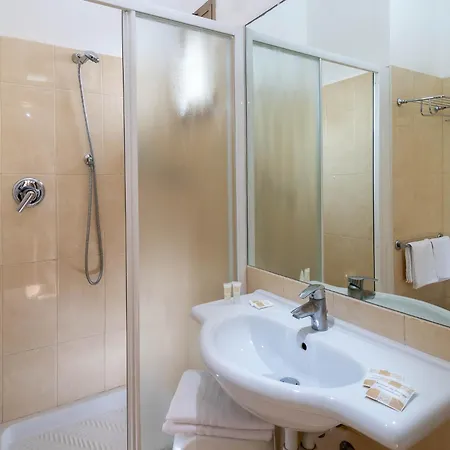 Union Park Al Mare Con Piscina - Parcheggio - - A Mh Collection Hotel Riccione