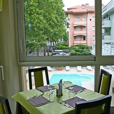 Hotel Union Park Hotel - Sul Mare Con Piscina Riscaldata -Idromassaggio -Spiaggia - Parcheggio Riccione