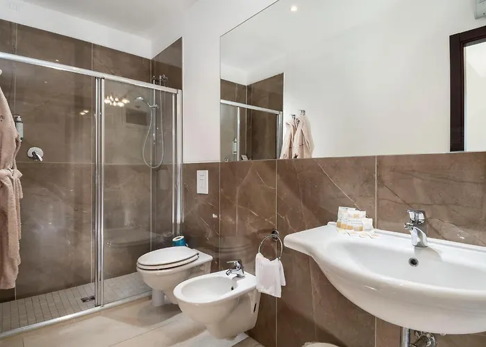 Hotel Union Park Al Mare Con Piscina - Parcheggio - - A Mh Collection Riccione